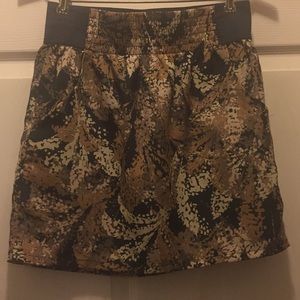 GAP NAVY TAN GREY AND CREAM WOMANS SMALL